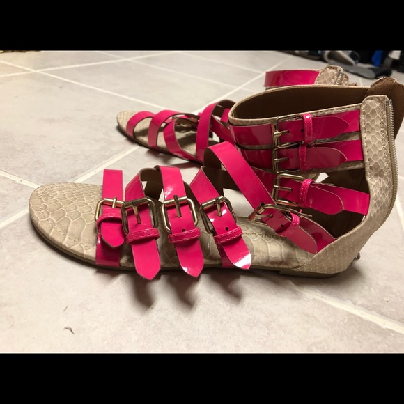 Strappy Sandal - Picture 2 of 2